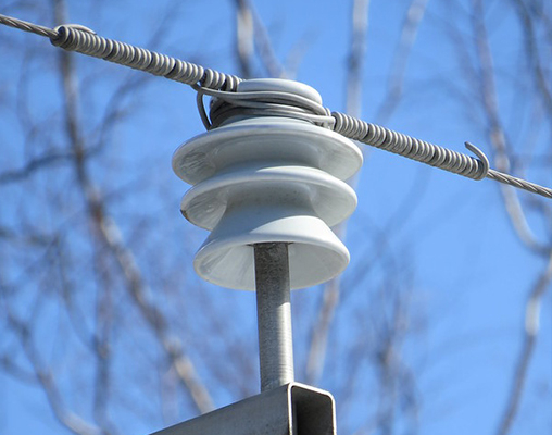 Porcelain pin insulators